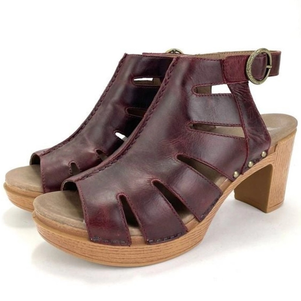 Dansko Demetra size 38 US 7/7.5 Burgundy Berry
